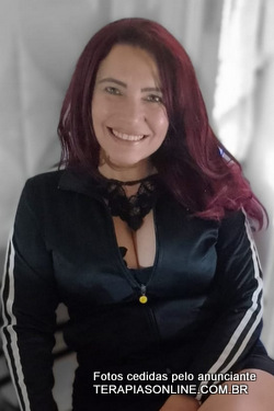 Foto da terapeuta Karla Oliveira