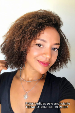 Foto da terapeuta Leticia Life Copacabana