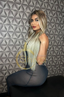 Foto da terapeuta Mirela Shiva