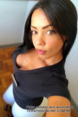 Foto da terapeuta Amanda Life Carioca